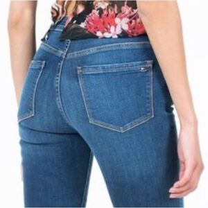 Tommy Hilfiger Dark Wash Blue legging-Women's Jeans Size 4